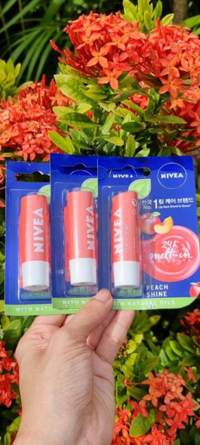 SON DƯỠNG MÔI NIVEA
