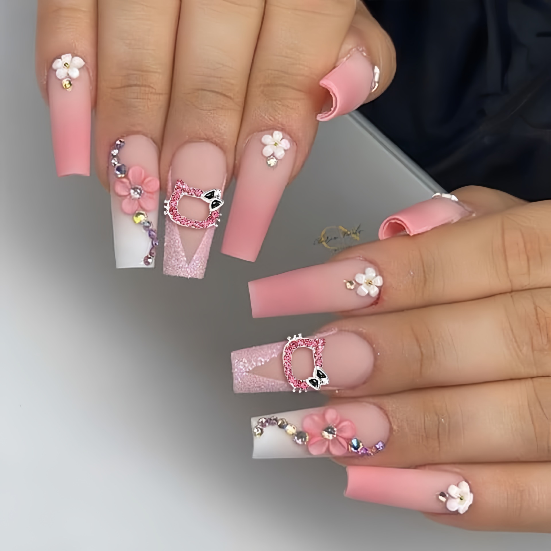 Charm Hello Kitty Đính Đá Đáng Yêu Trang Trí Móng Tay 5A