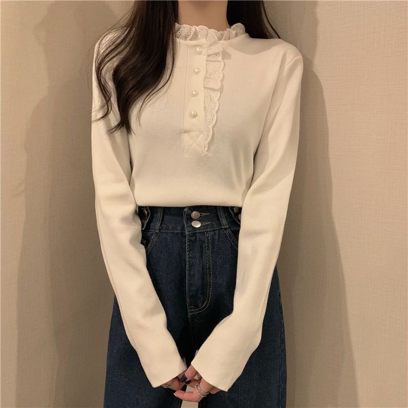Lace lace white bottom top for women in autumn and winter, paired with long sleeved knitwear, 2023 new versatile westernized top