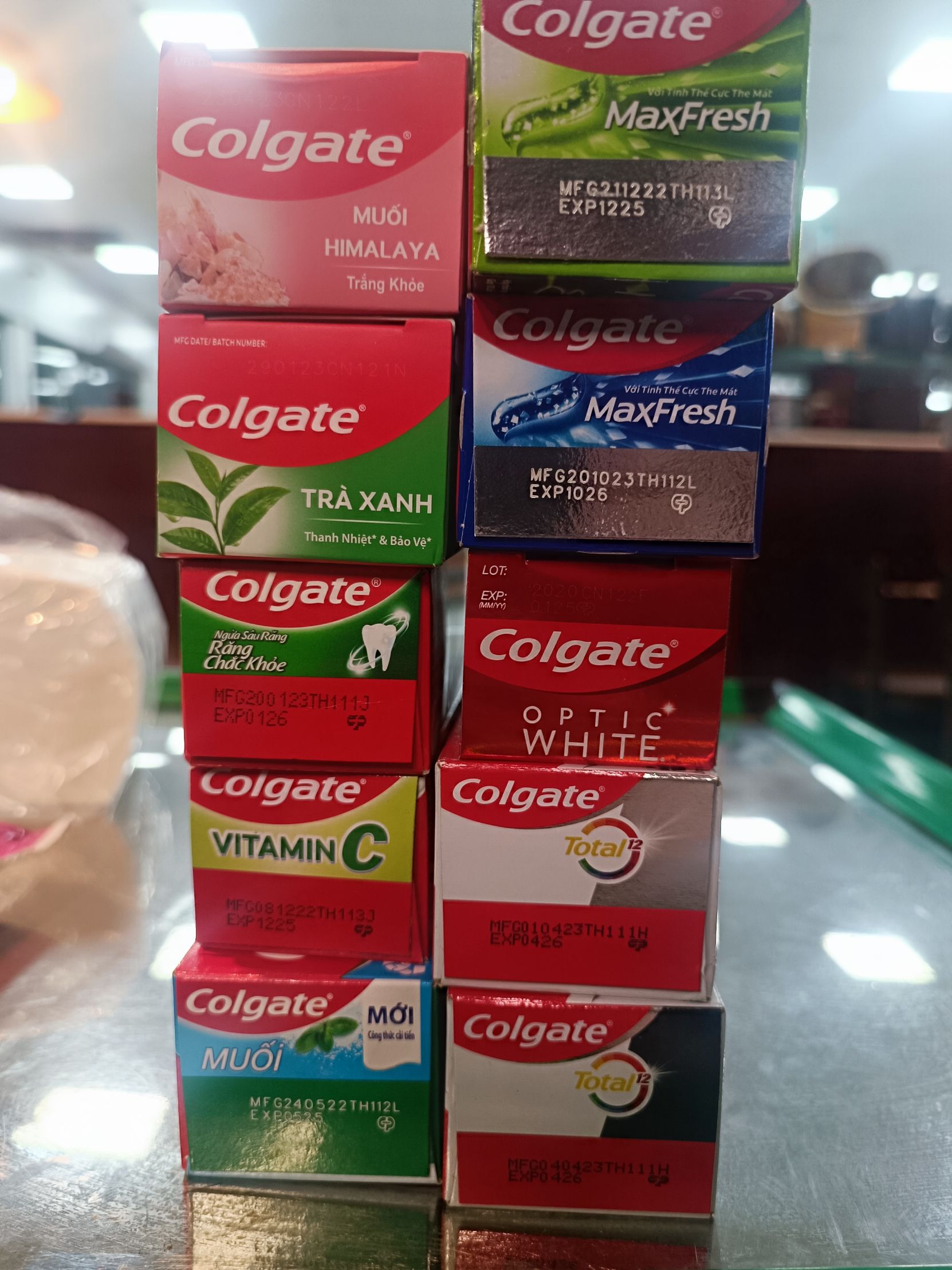 Kem đánh răng Colgate