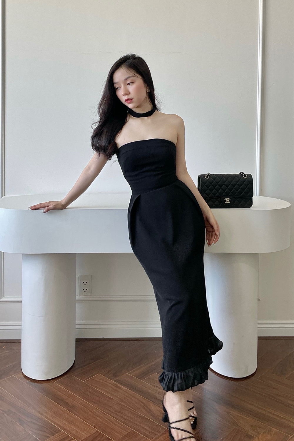 Đầm Cup Đen Phôi Lai Bèo Đen Kèm Dây Cổ - Xipi