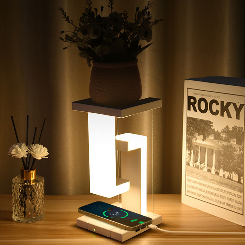Table lamp home romantic decoration small night light learning light creative light luxury