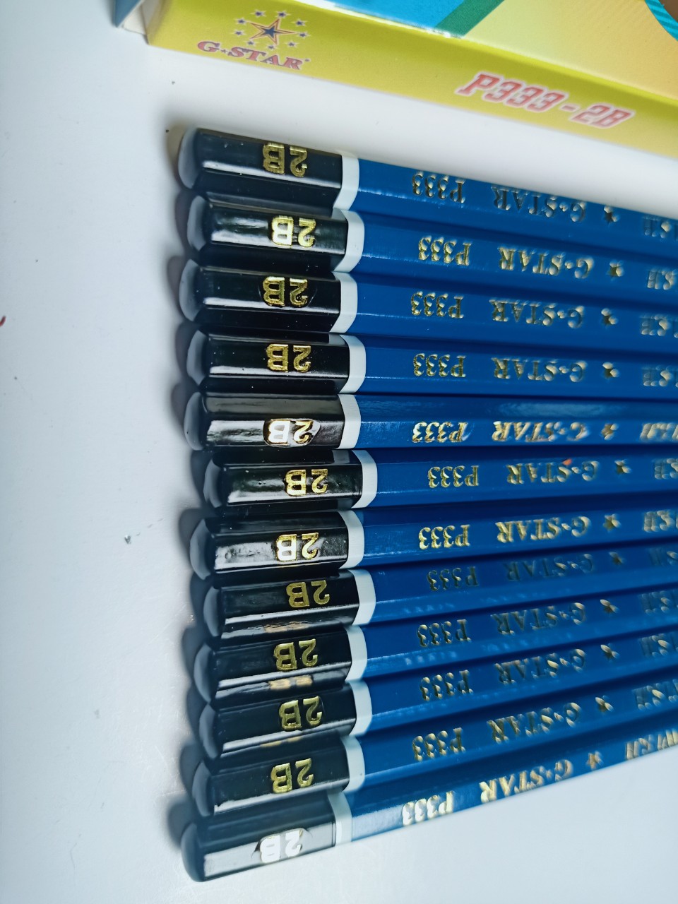 HỘP 12 CÂY BÚT CHÌ ĐEN 2B-P333 GSTAR