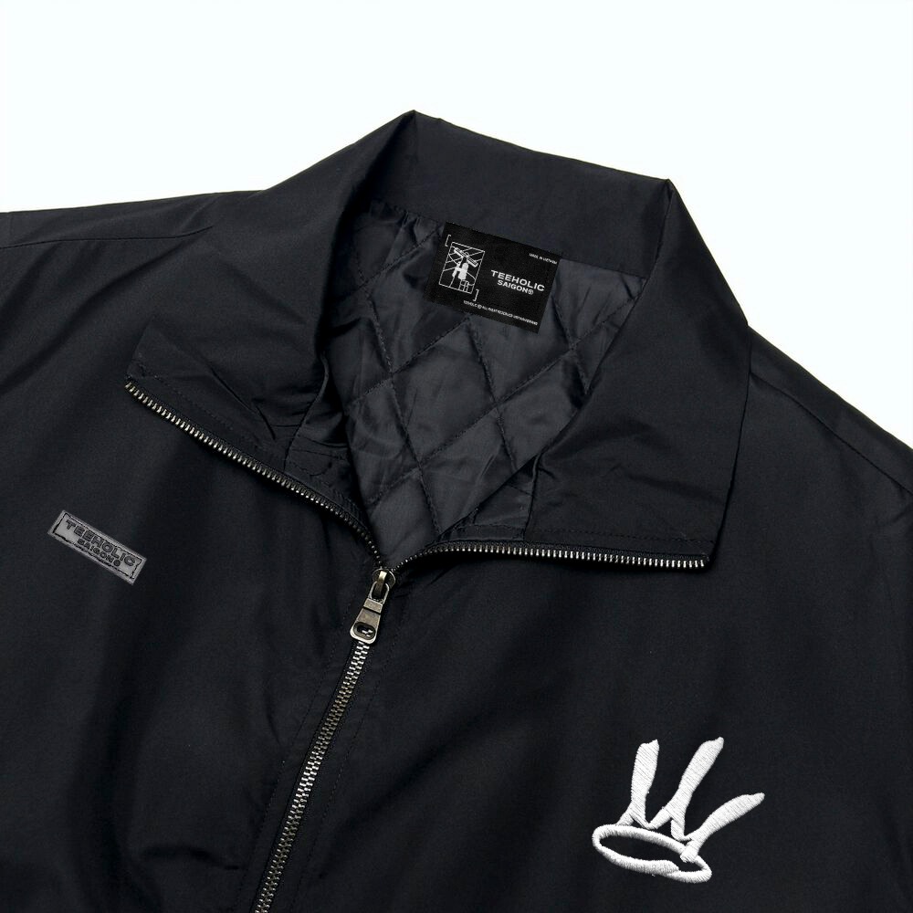 Áo Khoác Jacket TeeHolic Thêu Logo Màu Đen