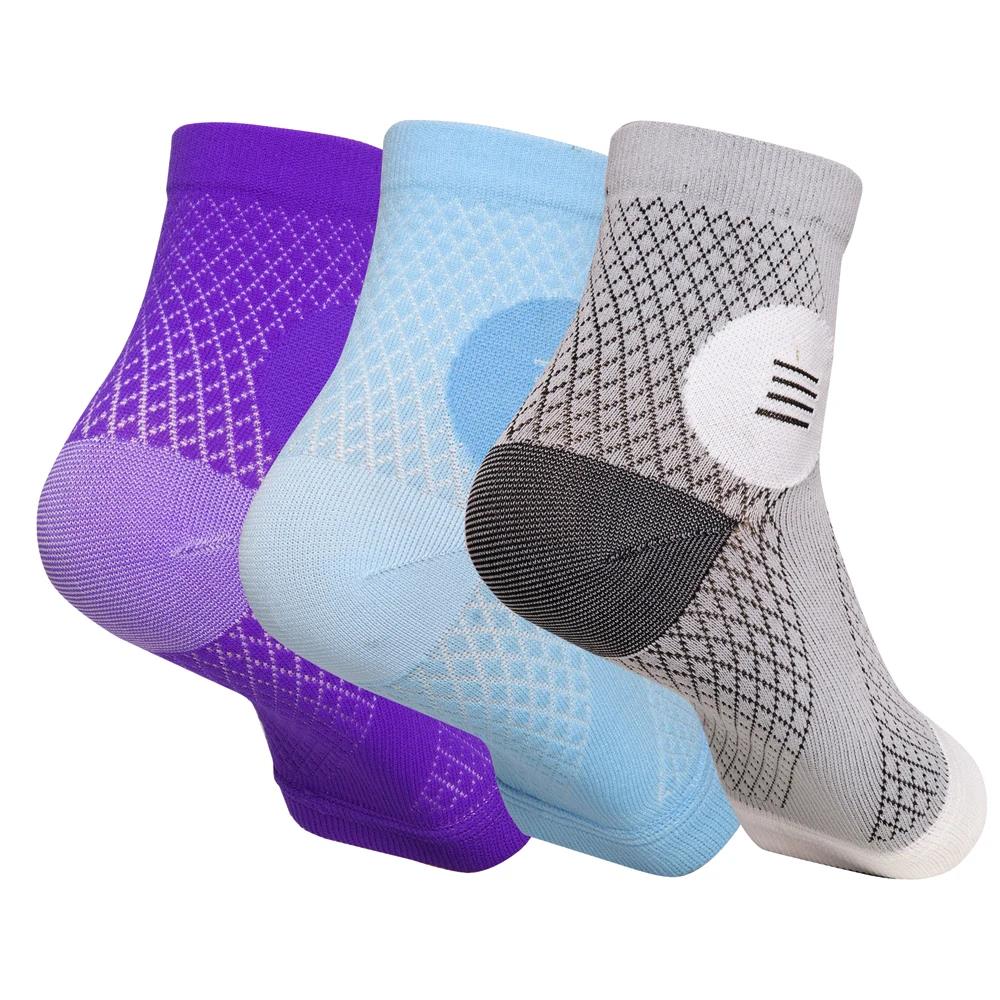 1%20Pair%20Foot%20Compression%20Sleeve%20Plantar%20Fasciitis%20Relief,%20Ankle%20Socks%20Foot%20Swelling%20Fatigue,Arch%20Support%20Brace%20for%20Men%20Women%20-%20Image%209