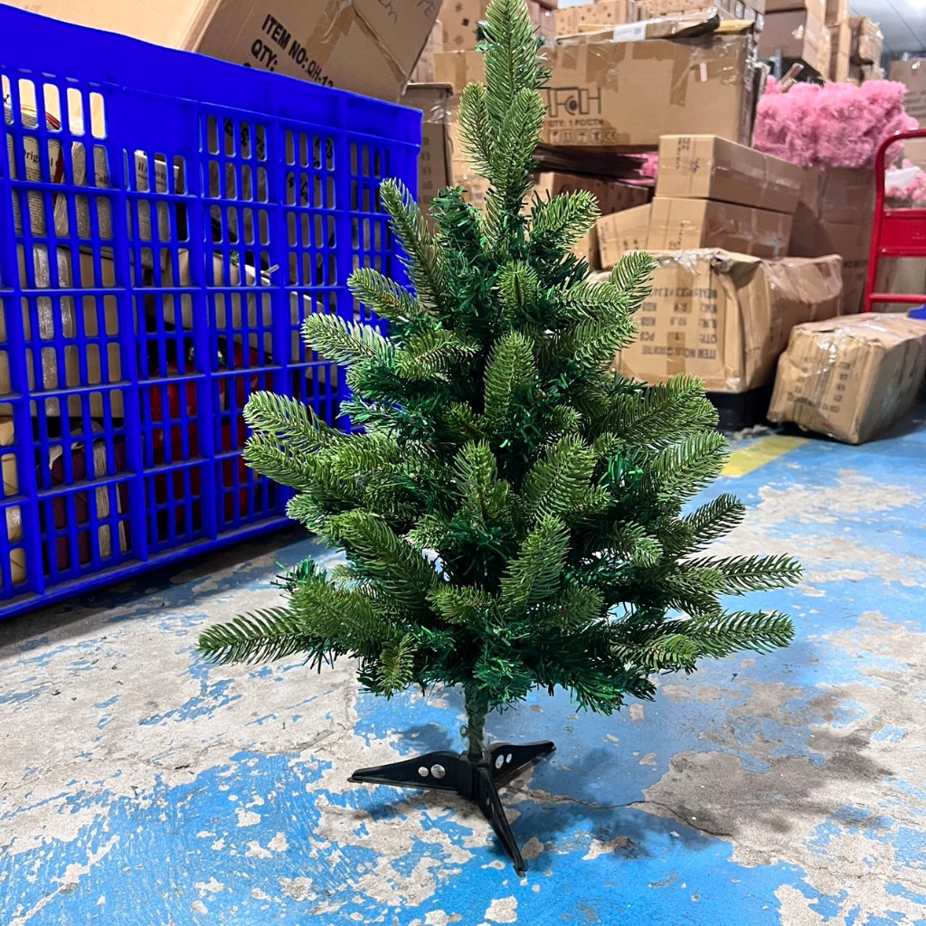 Cây thông xanh lá pe c22 cao 60cm loại tán dày rậm cây thông trang trí noel