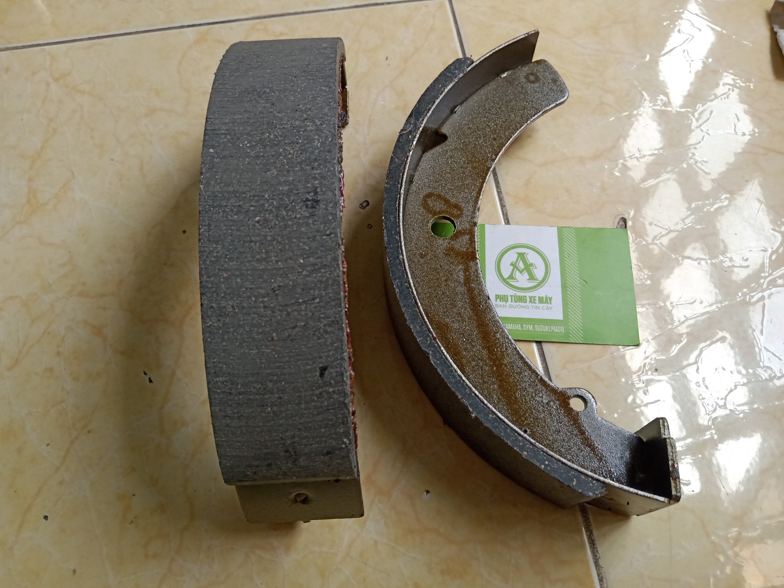 Cặp Bố Thắng ( Má Thắng ) sau Xe Ba Gác Vuông