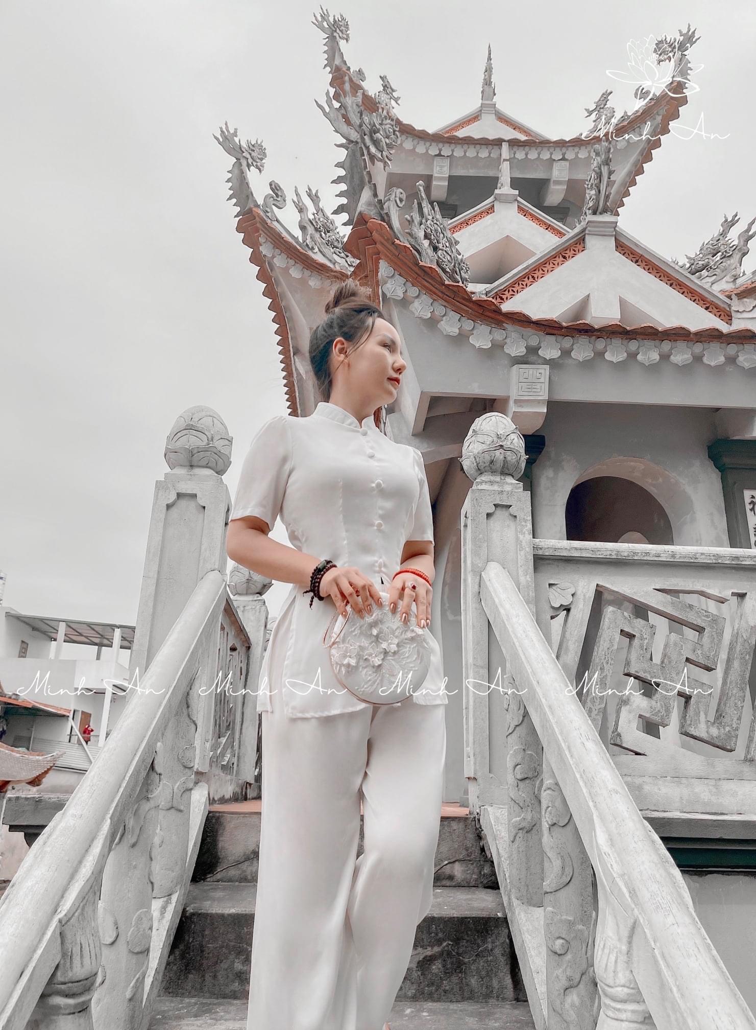 Set Đồ Đi Chùa Chất Vải Lụa Cao Cấp Trơn L11