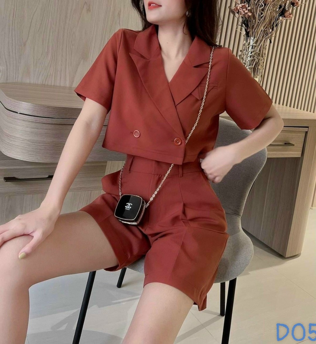 Set bộ đồ nữ thời trang trẻ ngắn trẻ trung tôn dáng hot hit 2022