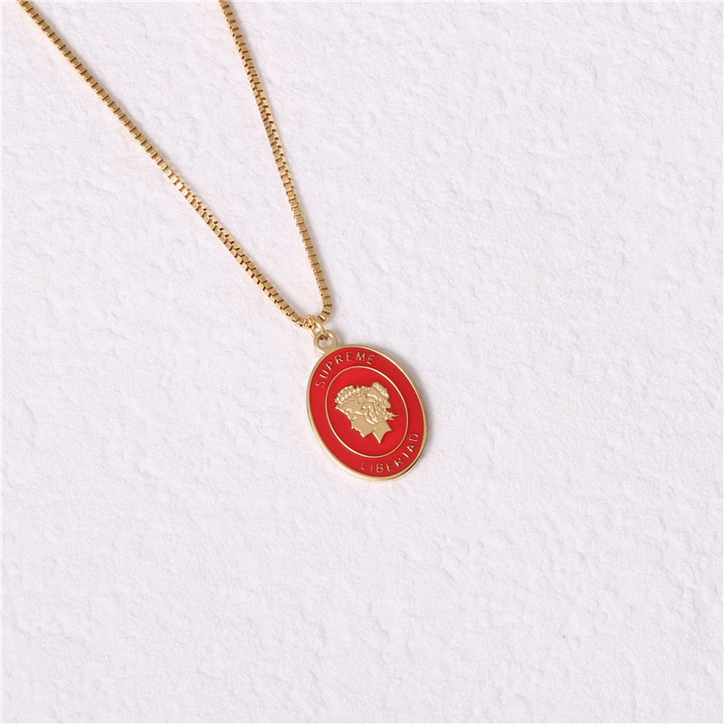 アクセサリー SUPREME Libertad Gold Pendant Supreme Libertad Gold Pendant (SS19) - $398