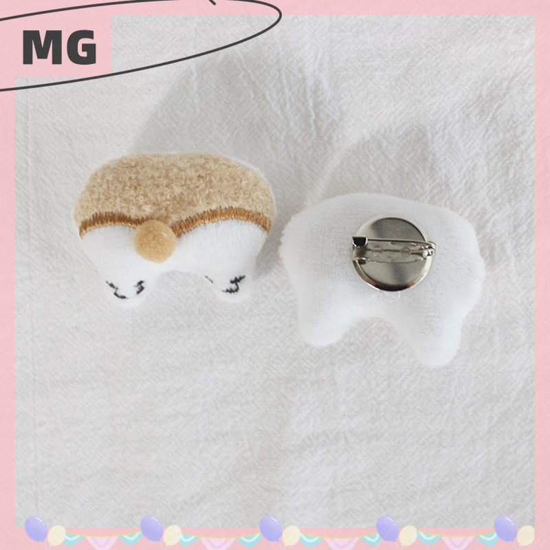 Magical house Korean Ins Cartoon Plush Cute Dog Buttock Brooch Owl Brooch Plush Doll Clothes Bags Brooch Pin
