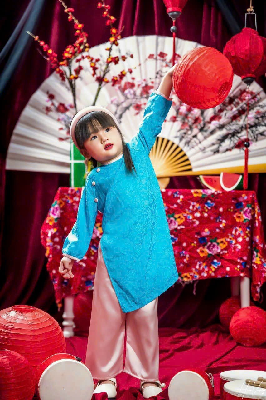 Set Áo Dài Bé Gái Gấm Tơ Ngọc Khuê