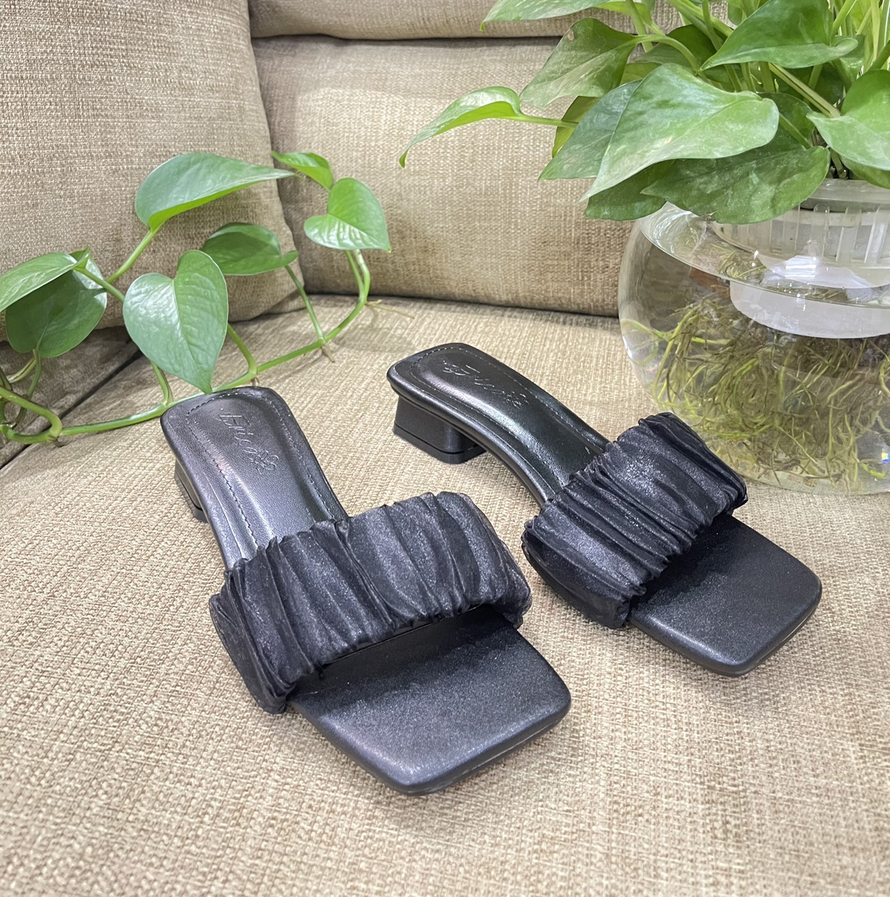 [SenXanh] Guốc quai ngang ren mỏng gót thấp  - 2P