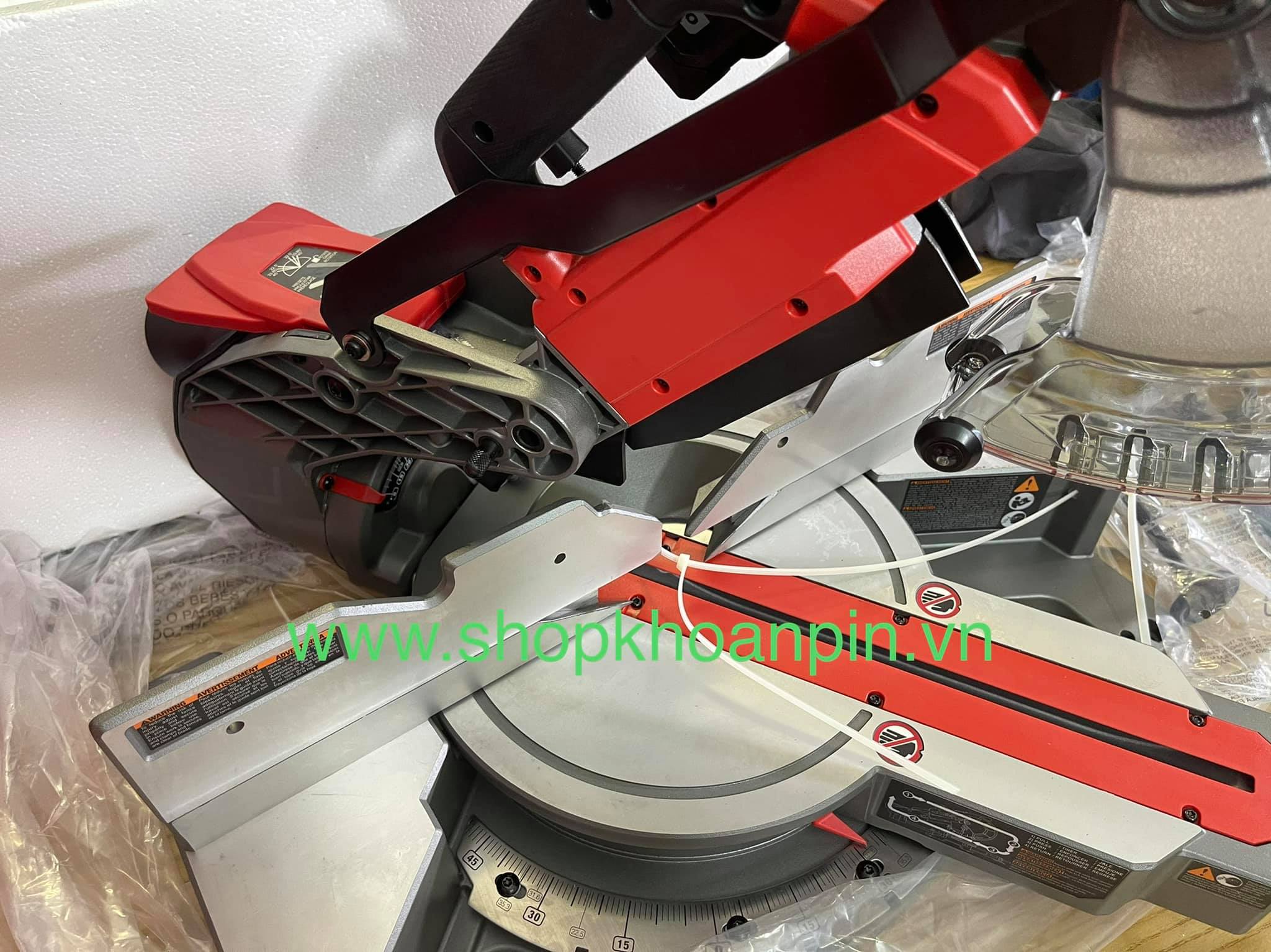 Máy cưa trượt pin Milwaukee 2734