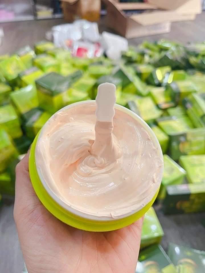 KEM BODY CỐT Ủ BƯỞI SIÊU TRẮNG