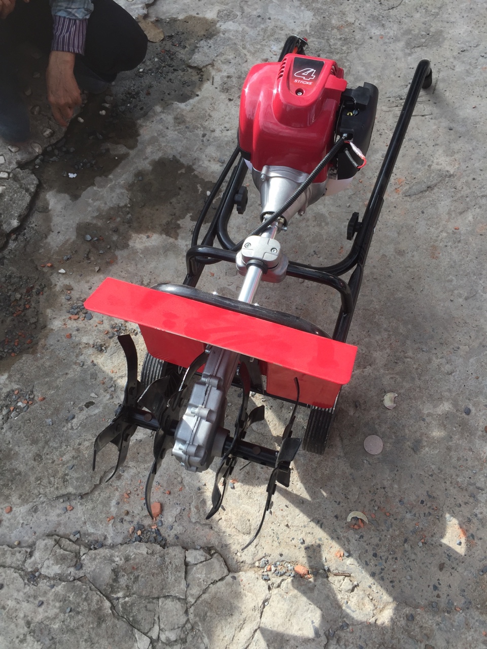 Máy xới đất mini động cơ 2 thì
