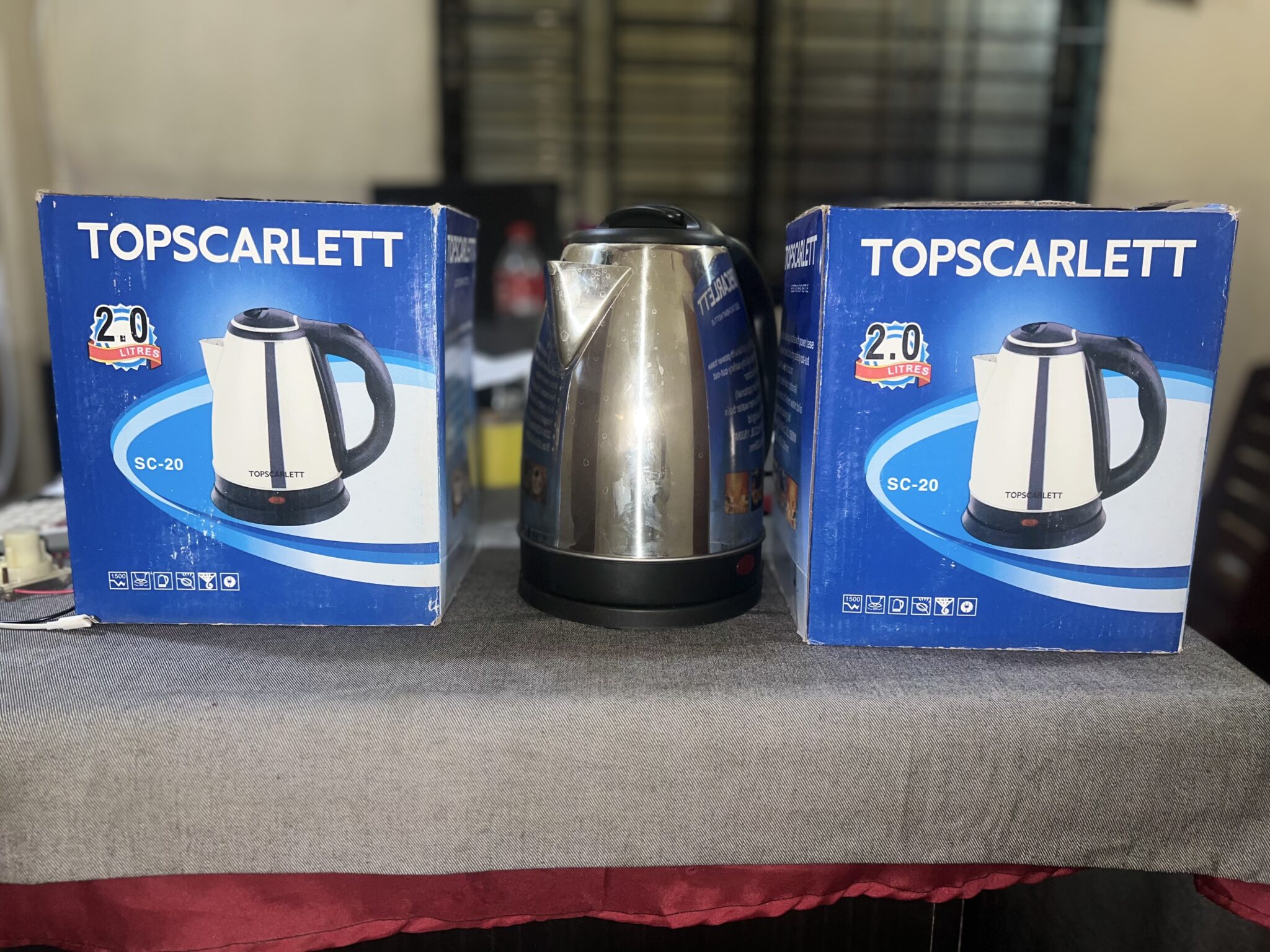 Topscarlet SC-20 2.0-Liter Electric Kettle.