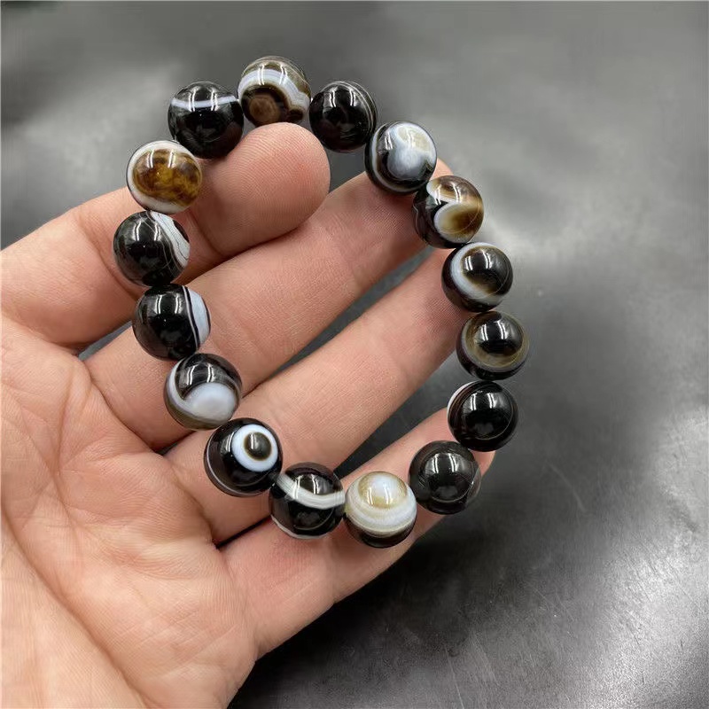 Natural Sardonyx agate bracelet with eyes and silk, high-end Agate Bracelet