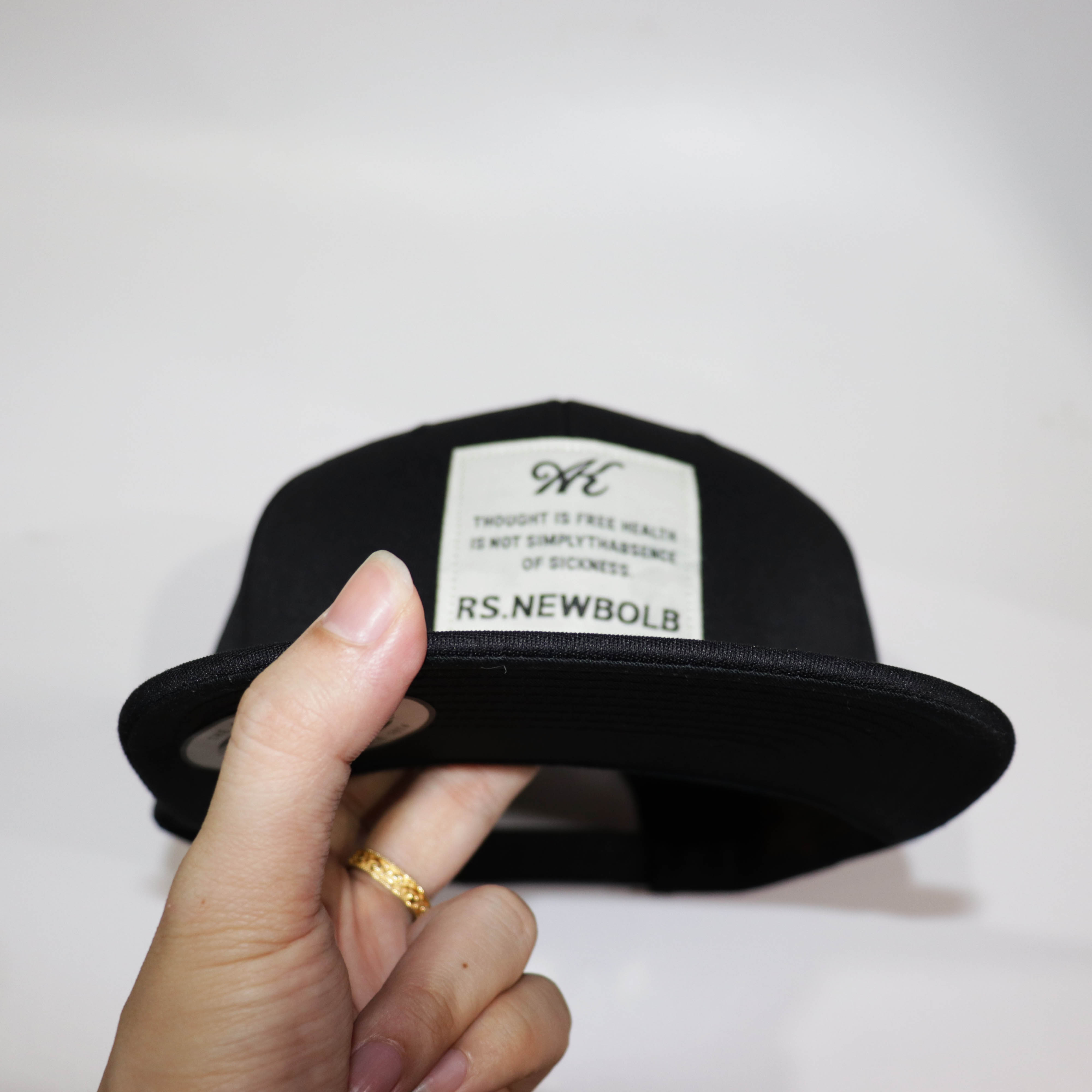 Nón Snapback Full Đen Logo Newbold- Mũ Lưỡi Trai Nón Kết