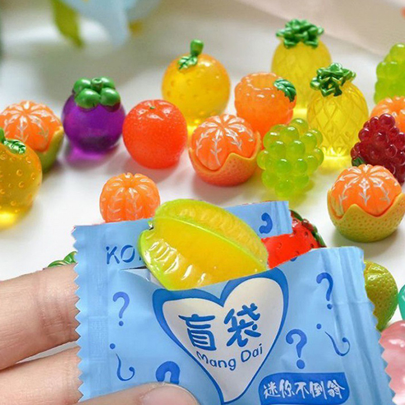 10Pcs%20Simulation%20Cartoon%20Fruit%20Blind%20Bag%20Toys%20Miniature%20Mini%20Fruit%20Animals%20Model%20Children%20Play%20House%20Toy%20Ornaments%20-%20Image%202
