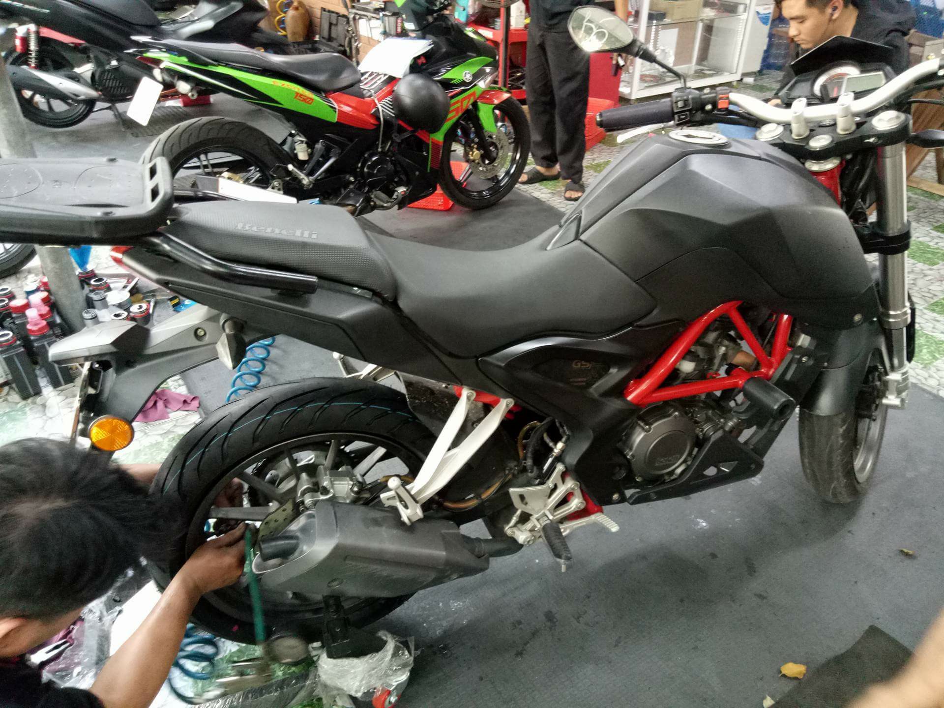 Vỏ Pirelli 150/60-17 Angel City (150011)
