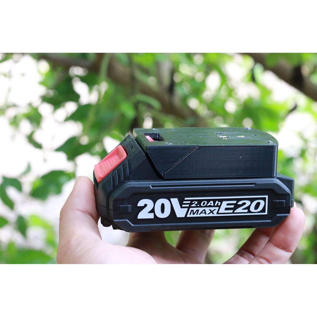 Đế lấy nguồn cho pin Total E20 max