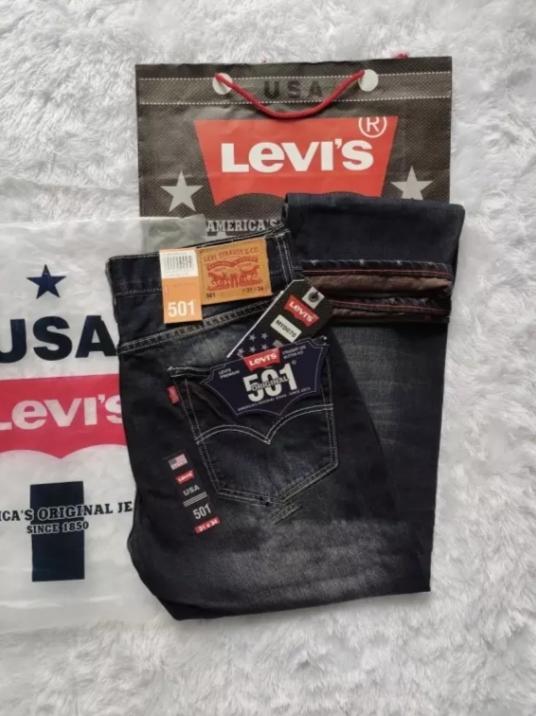 Julian//Celana Jeans Levi's 501 Made In 