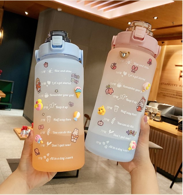 Bình nước 2 lít có giấy kiểm định vệ sinh an toàn thực phẩm, hóa đơn nhập khẩu dành cho người lười uống nước bình nước cute 2L có ống hút, vạch chia nhắc giờ