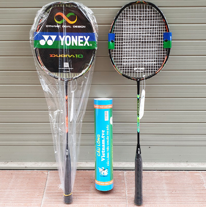 Combo 2 vợt cầu lông Yonex + 1 hộp quả cầu lông TVC