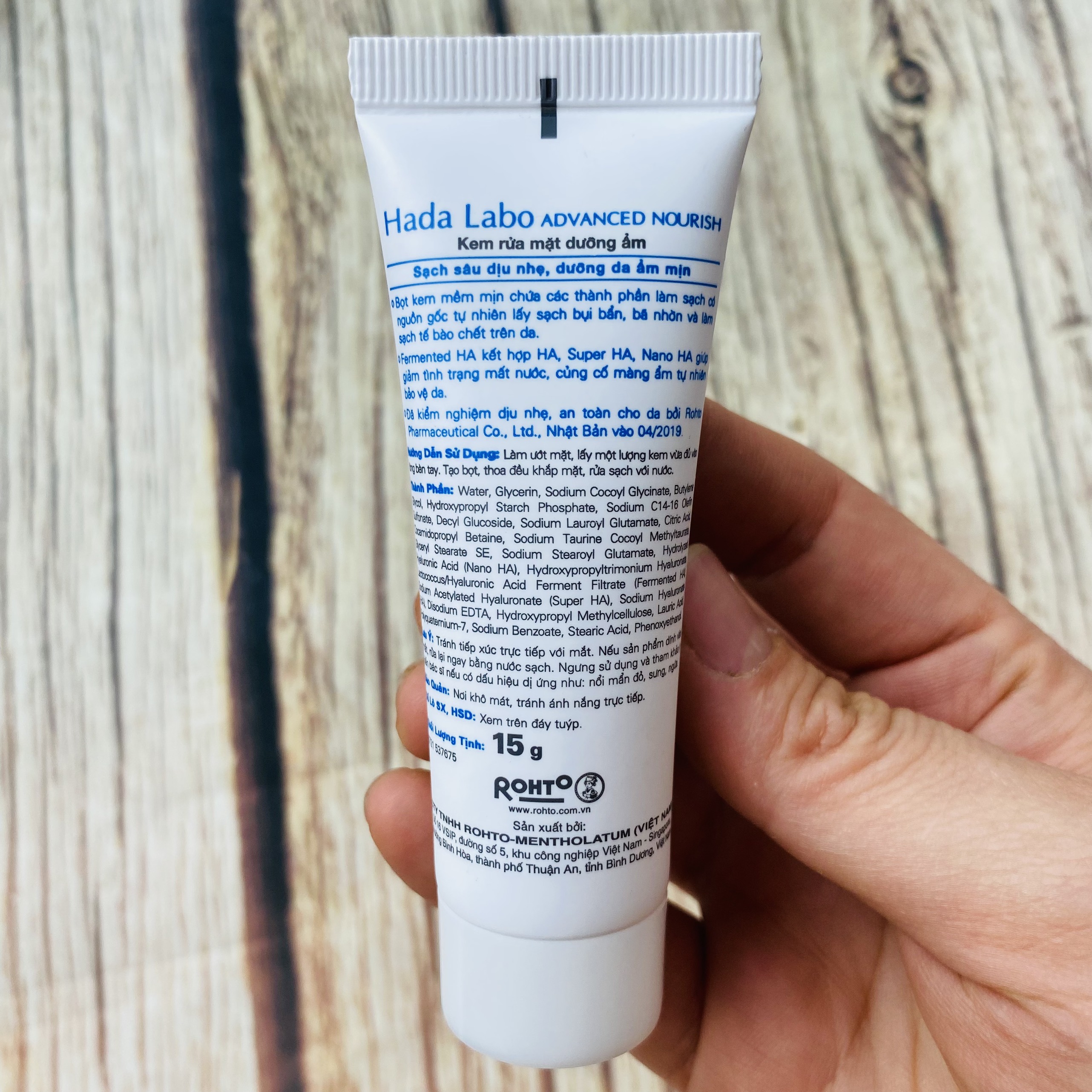 Sữa rửa mặt dưỡng ẩm Hada Labo tuýp 15g