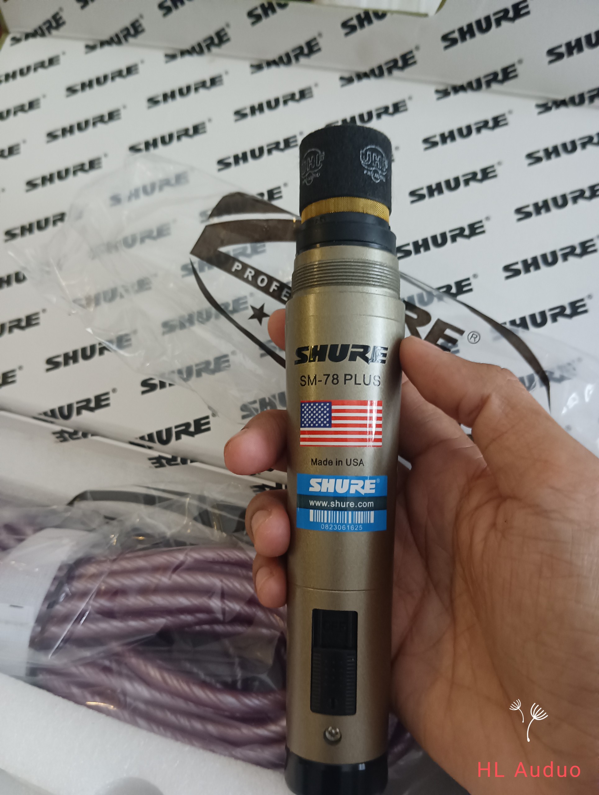 Micro có dây Shure SM-78 Plus chất lượng cao.