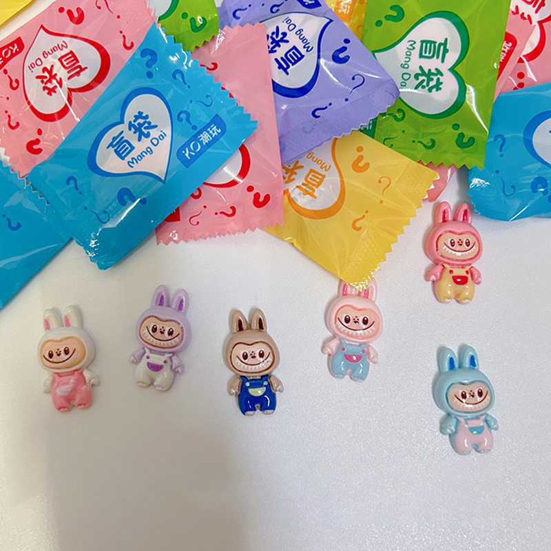 1PC Cartoon Glossy Labubu Cute Animal Doll Blind Bag Resin DIY Accessories New Labubu Surprise Gift YUNSHUO. 