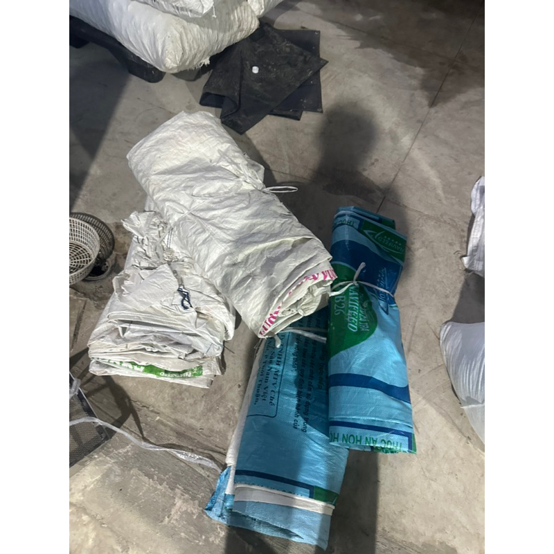 Bao tải dứa trắng -cũ thanh lý 50kg -100kg bao dày dặn 300g