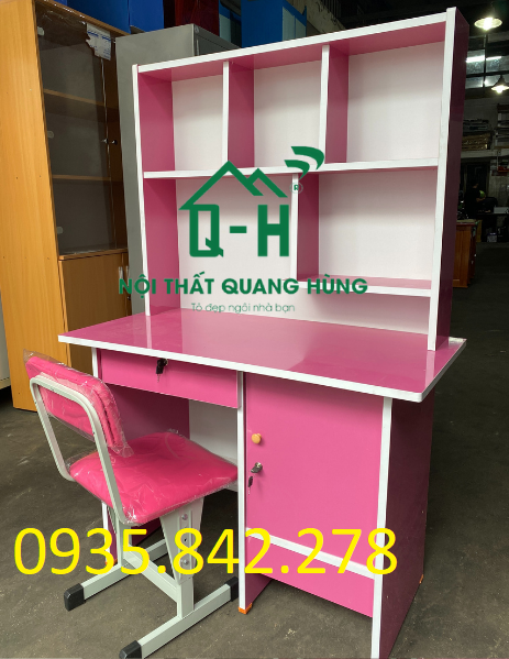 Bàn học sinh màu hồng ván ép 1m