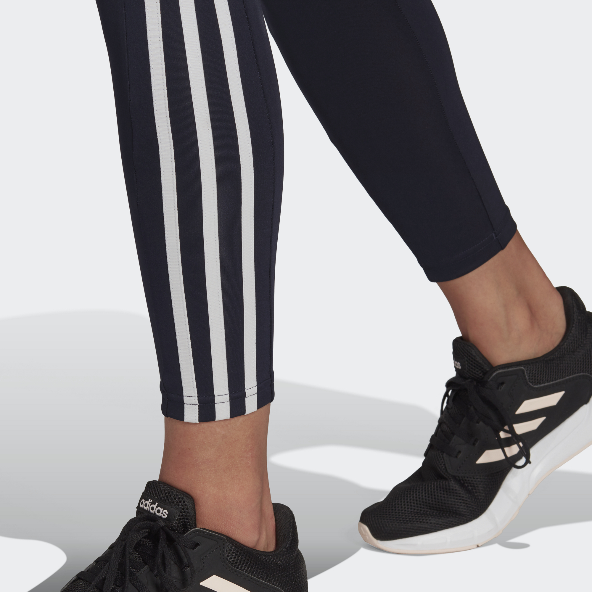 [CHỈ 15-17.10 - VOUCHER 30% ĐƠN TỪ 3TR] adidas Tập luyện Quần Legging Thể Thao 7/8 3 Sọc Cạp Cao Designed to Move Nữ Màu xanh da trời GT0178