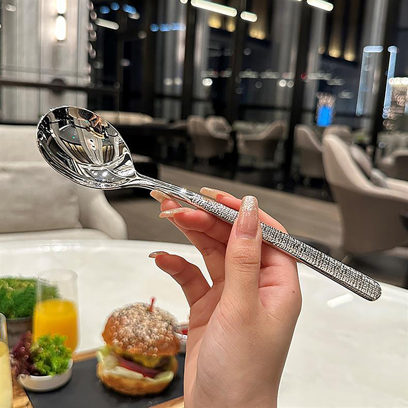 Korean%20Stainless%20Steel%20Thickening%20Spoon%20Creative%20Long%20Handle%20Hotel%20Hot%20Pot%20Spoon%20Soup%20Ladle%20Home%20Kitchen%20Essential%20Tools%20-%20Image%207