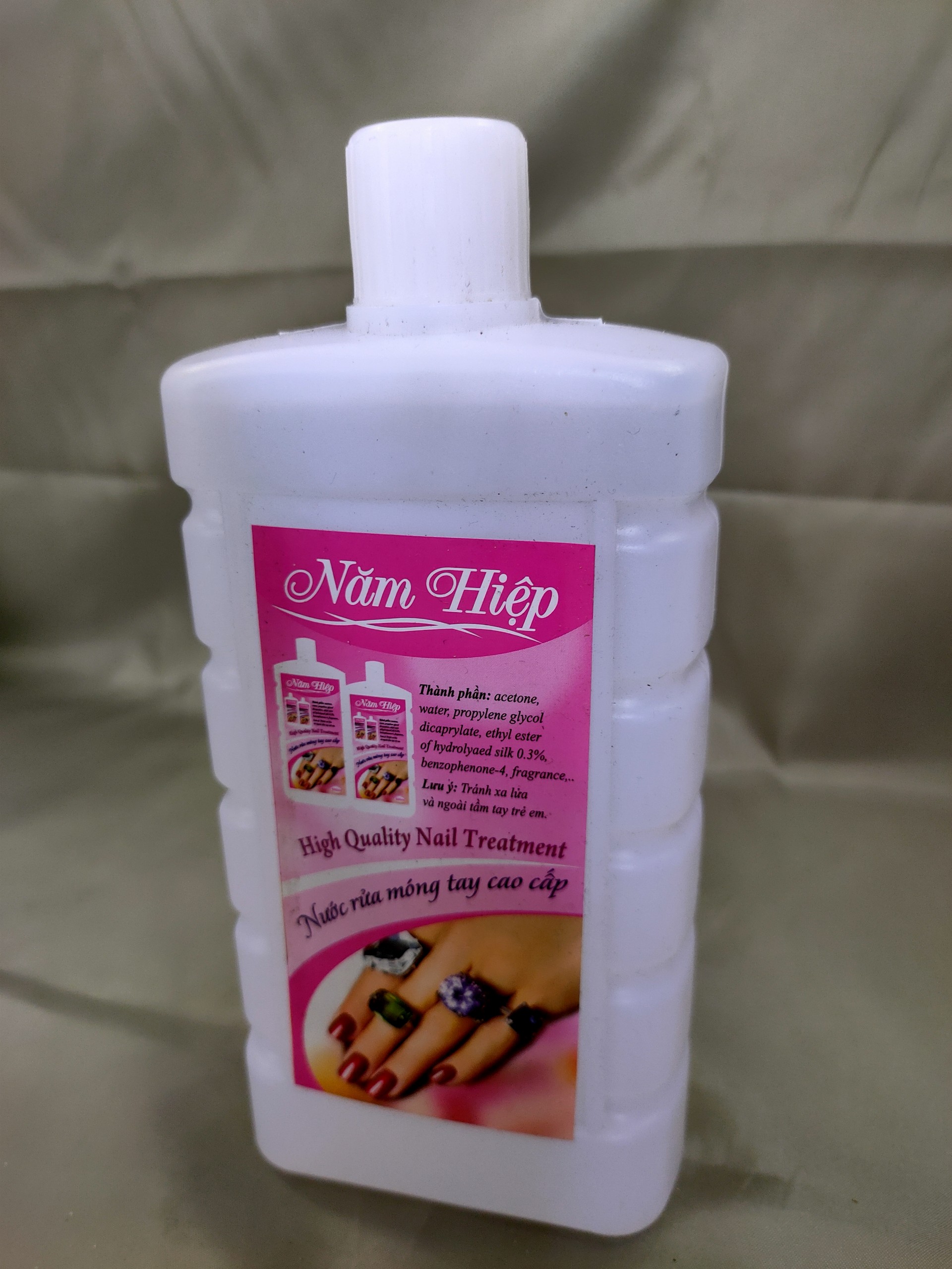 Nước rửa móng Năm Hiệp 500ml