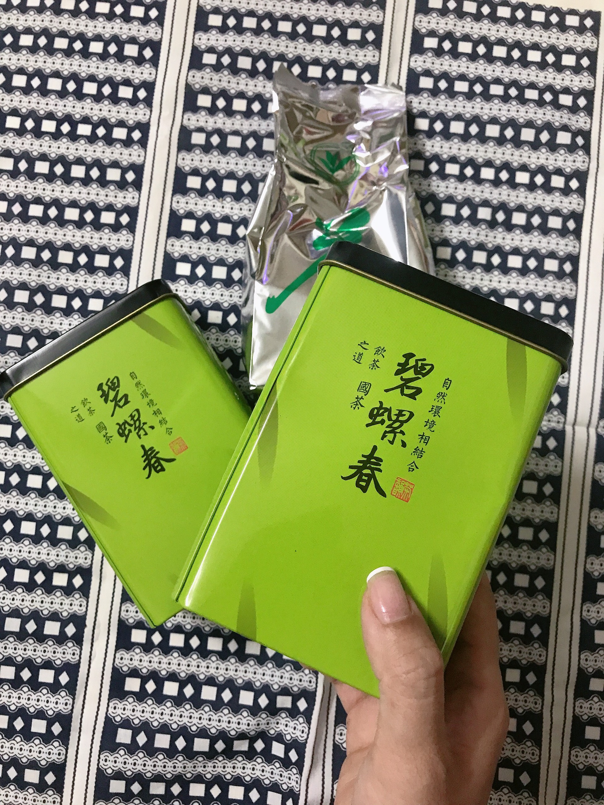 Trà Thiết Quan Âm hộp thiếc 100gram thơm ngon