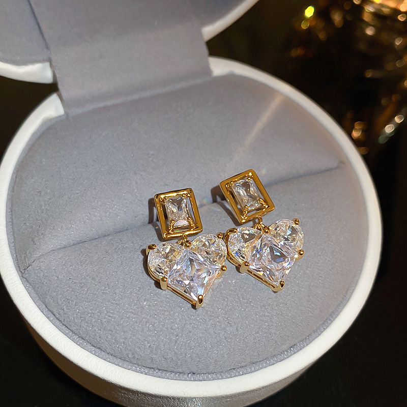 Women crystal rhinestone earrings
