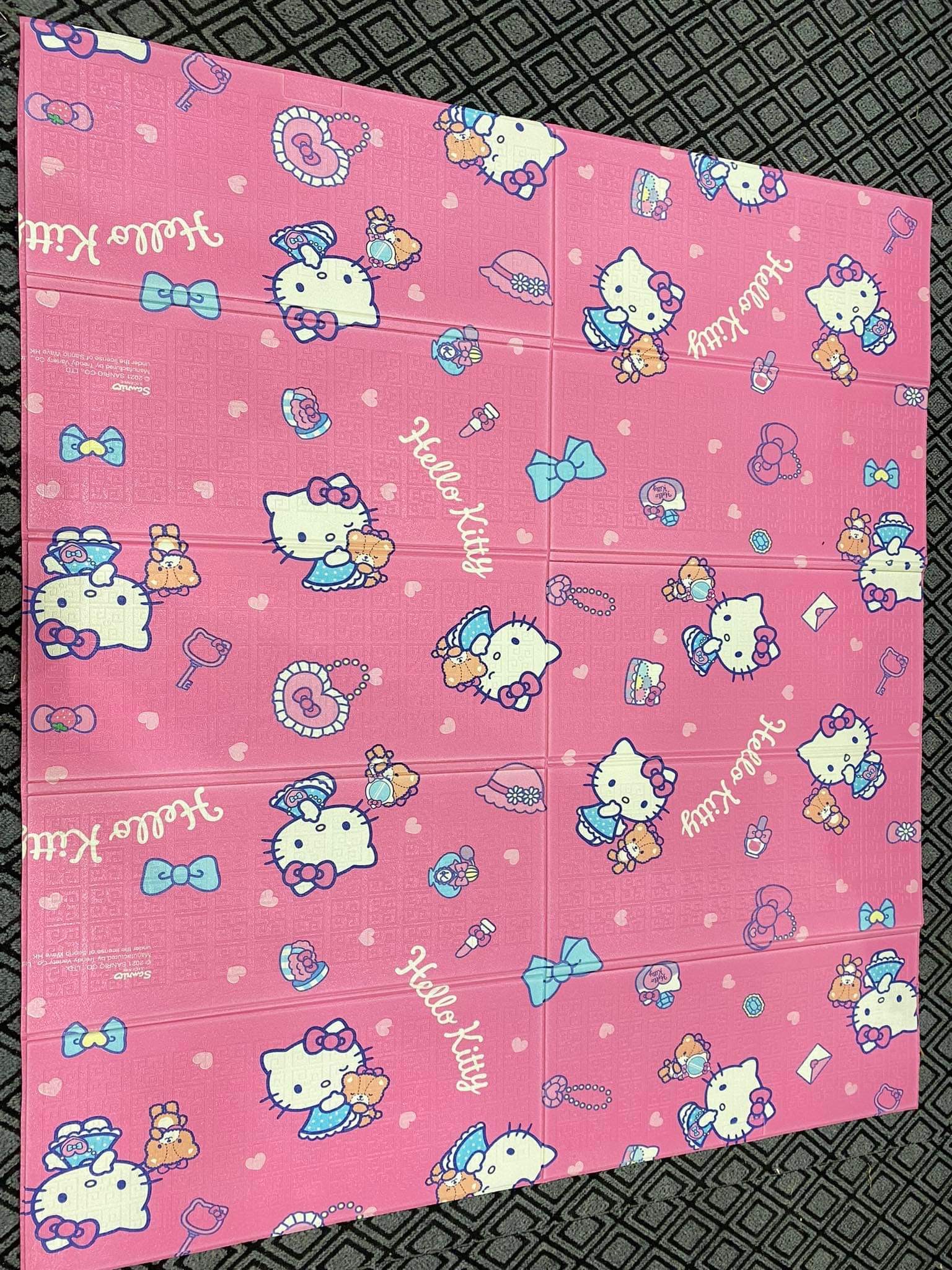 Thảm Chơi Cho Bé Hình Hello Kitty