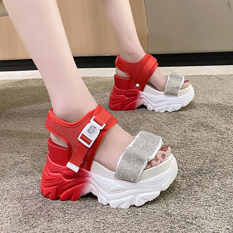 Giày sandal thể thao đế dày quai dán đính đá phong cách thời trang mới 2022