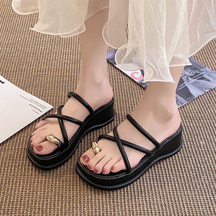 Dép bánh mì xỏ ngón đế sóng 5cm