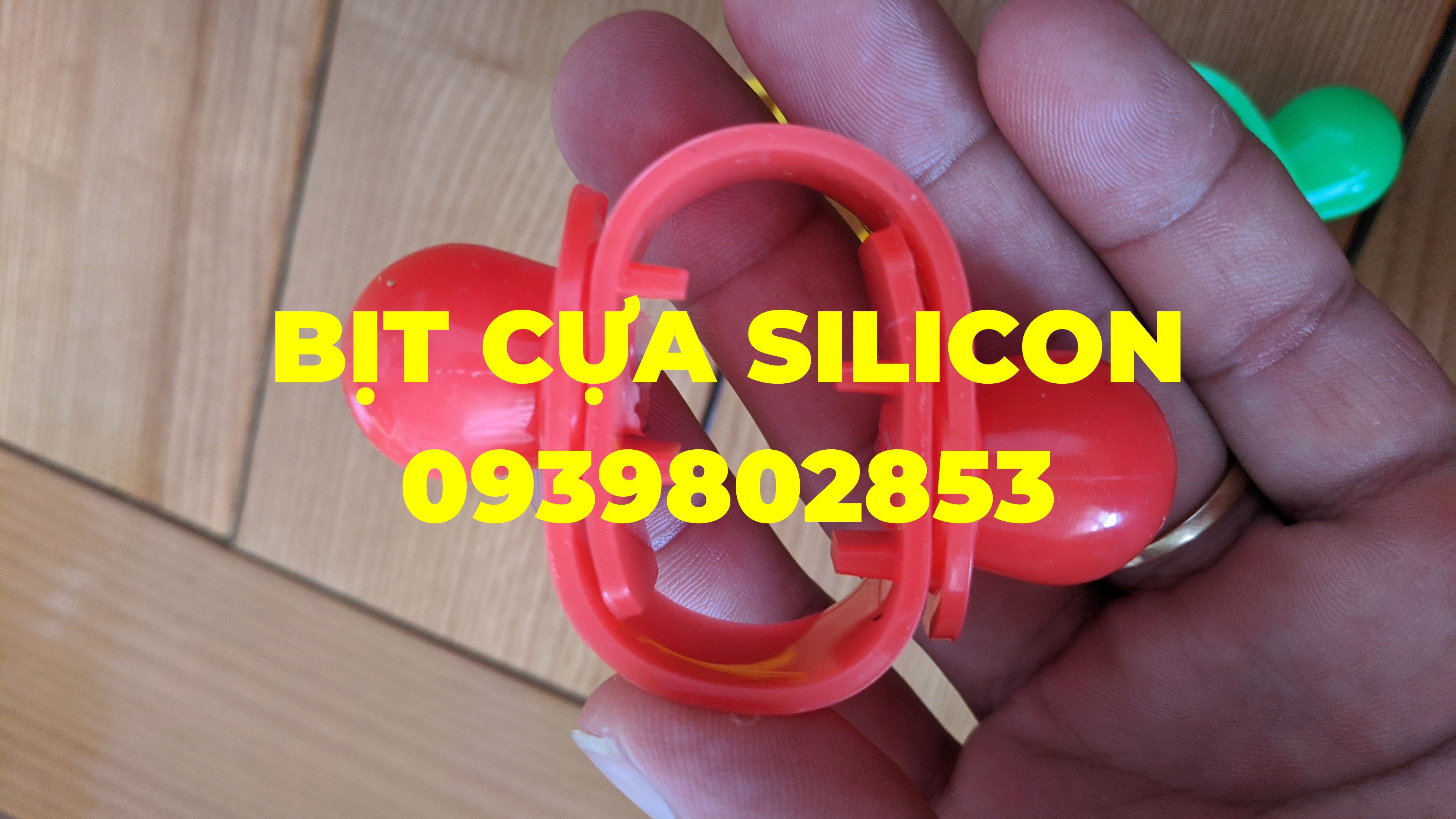 Bịt cựa gà nòi giá rẻ (1 bộ 4 cái) Silicon