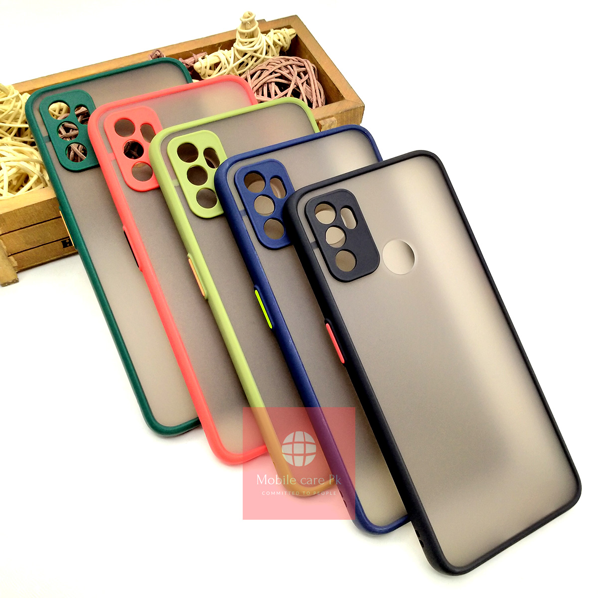 Oppo%20A53%20Smoky%20Matte%20Armor%20Case%20with%20Camera%20Protection%20-%20Black%20-%20Image%202