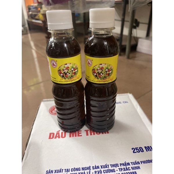 Dầu mè thơm 250ml Tuấn Phương