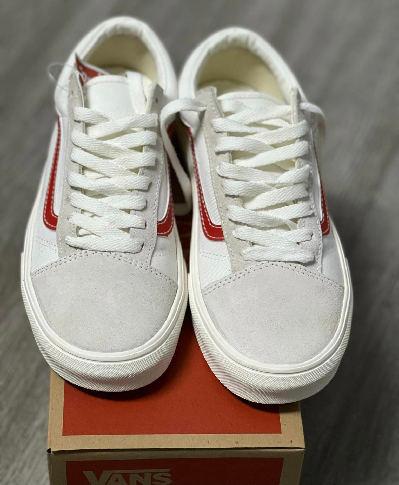 ( Full box) giày Vans style old skool trắng vạch đỏ,trắng vạch đen dễ phối đồ