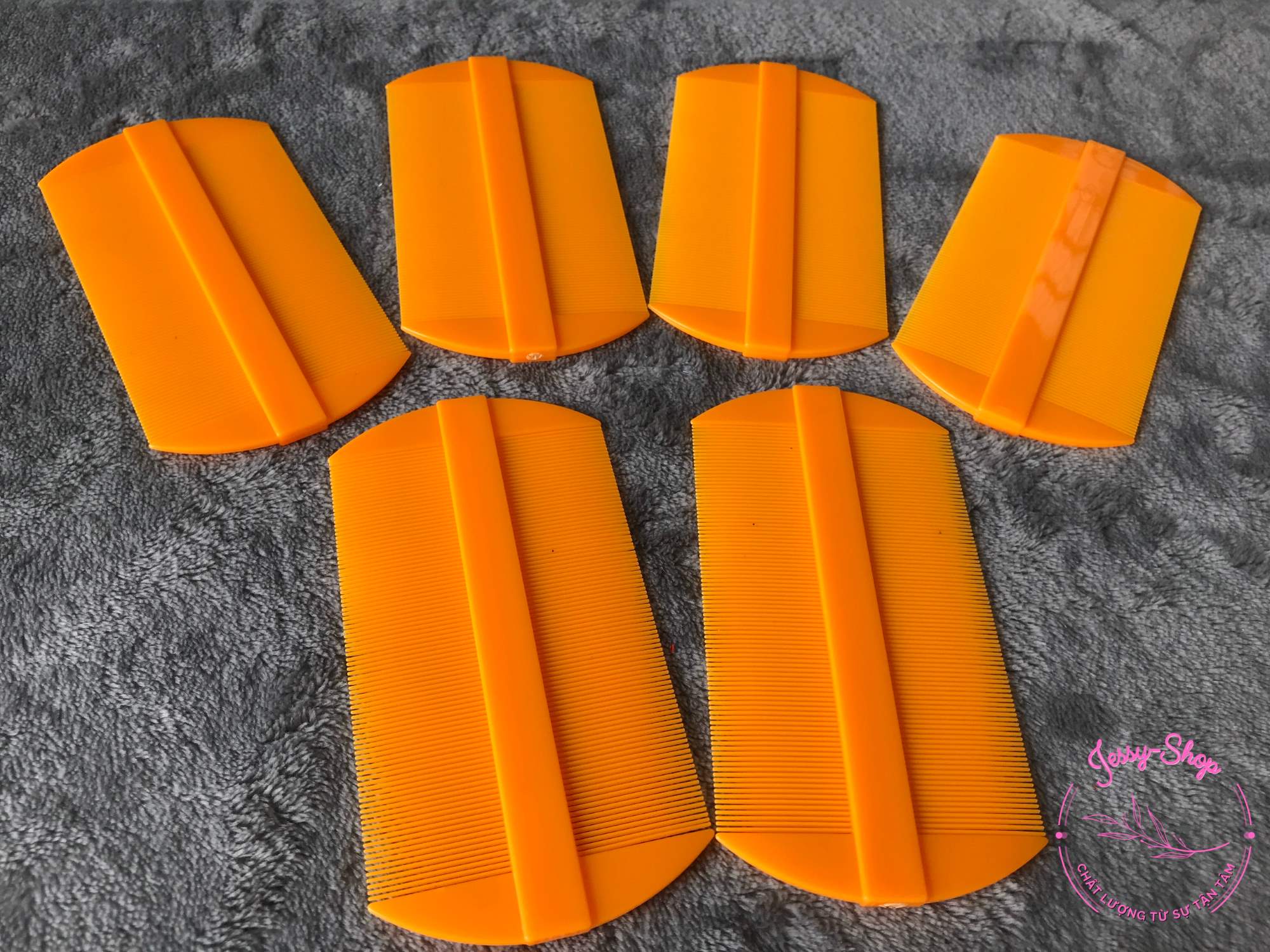 Combo 2 Cây Lược Chải Chí Chải Gàu Chải Là Hết Chí