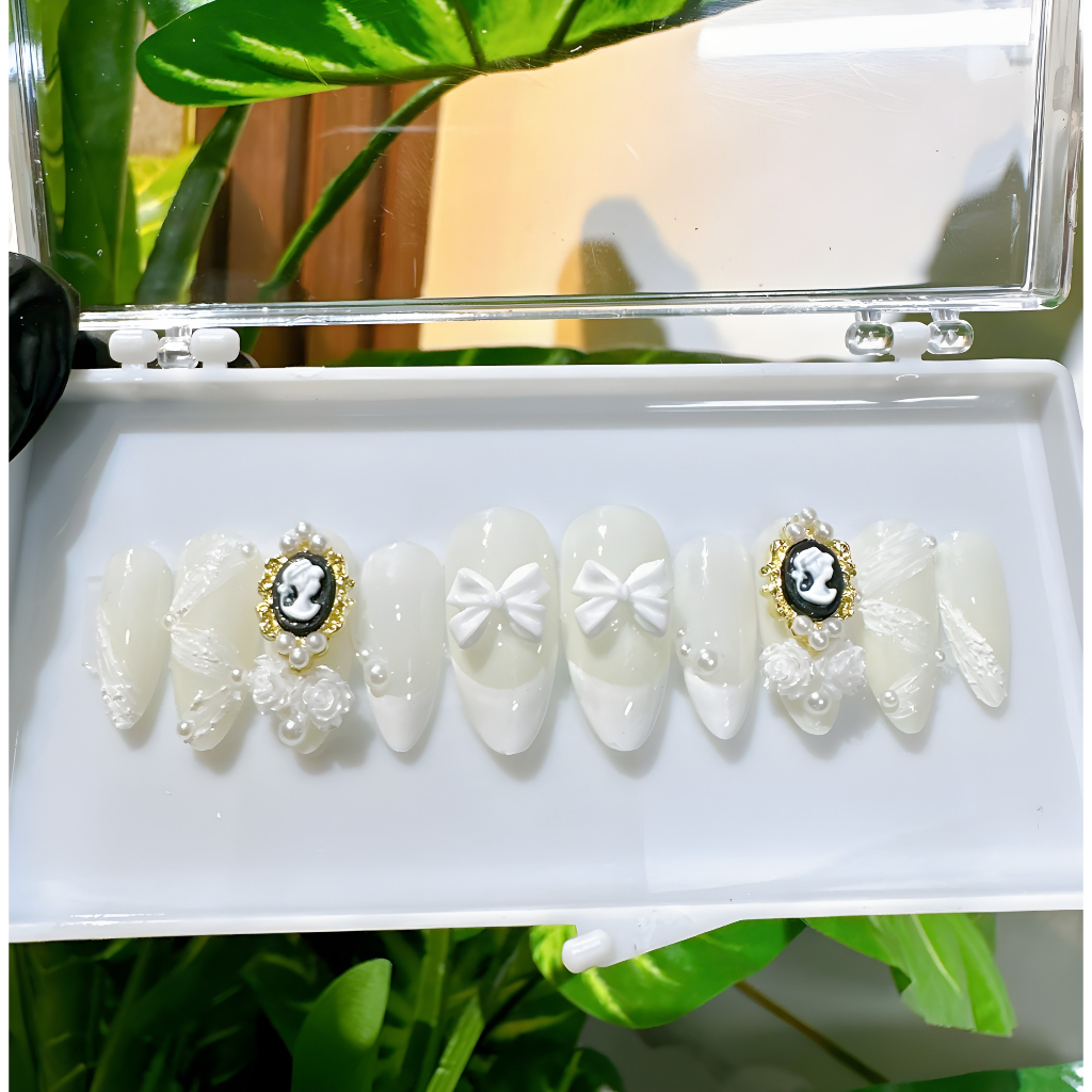 Nails box thiết kế cô dâu màu trắng mã 290