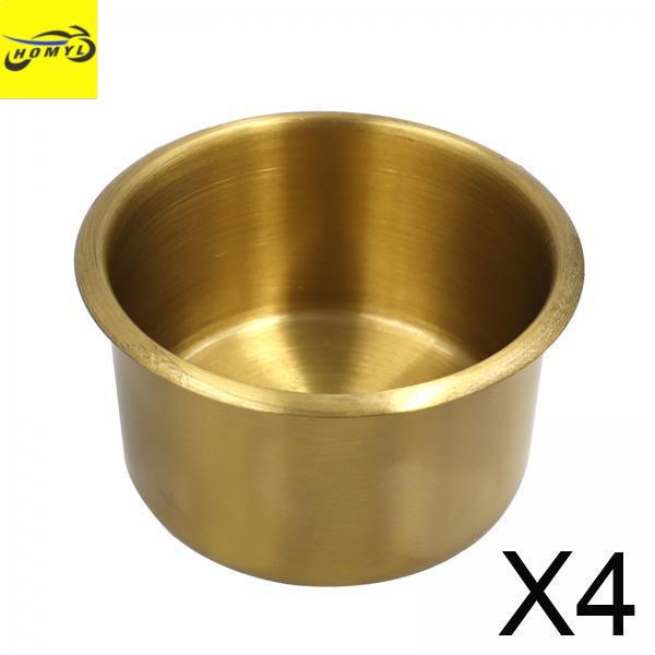 Homyl có thể mặc được loại áo dài quốc tế màu vàng phủ lớp thủy tinh cho phần nắp của cốc học kỳ 4.