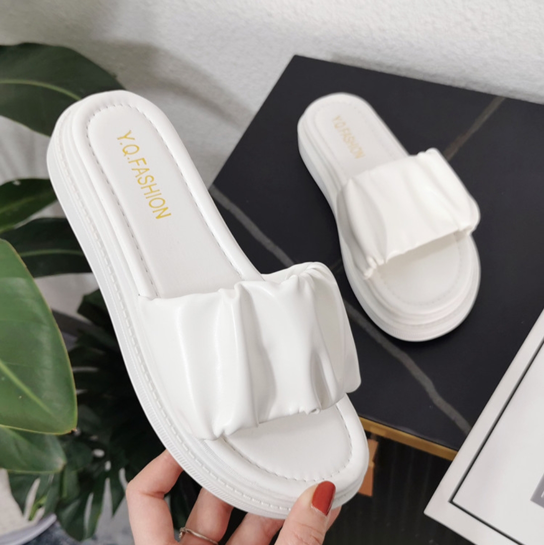 ( Sang Đẹp - Xịn Xò ) Dép bánh mì quai nhúng bèo 3p đáng yêu, xinh xắn. trẻ trung năng động ( đen + trắng )